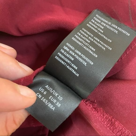 BARDOT ODYSSEY CROCHET LACE V NECK SLEEVELESS BODY CON DROP HEM MERMAID COCKTAIL - Picture 8 of 9